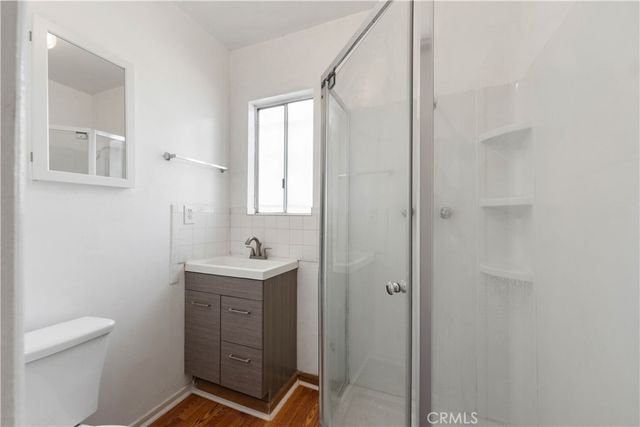 1021 W 53rd St, Los Angeles, CA 90037