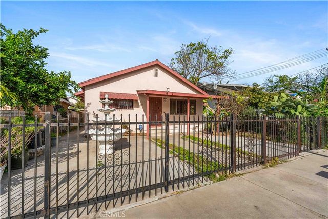 1021 W 53rd St, Los Angeles, CA 90037