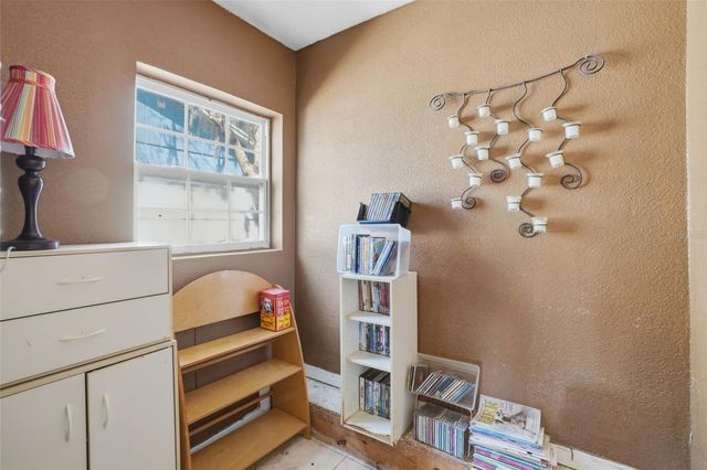 8129 ESPERANZA STREET, Orlando, FL 32817