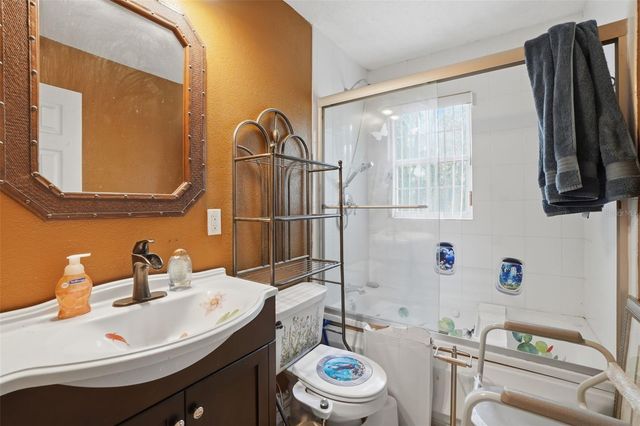 8129 ESPERANZA STREET, Orlando, FL 32817