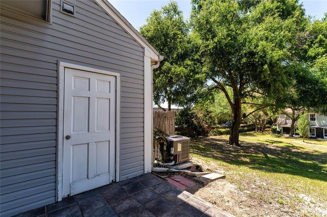5704 BRATTON DRIVE 2, Tampa, FL 33617