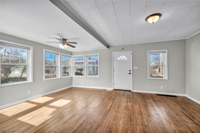 18526 Underwood Avenue, Cleveland, OH 44119