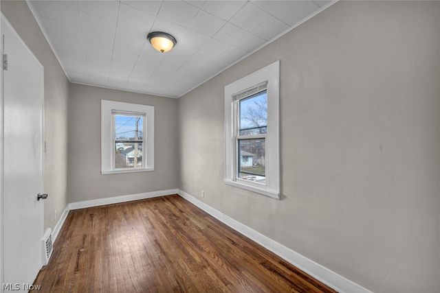 18526 Underwood Avenue, Cleveland, OH 44119