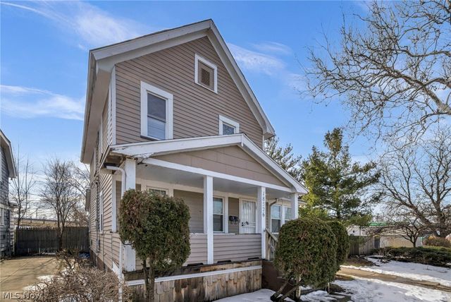 18526 Underwood Avenue, Cleveland, OH 44119