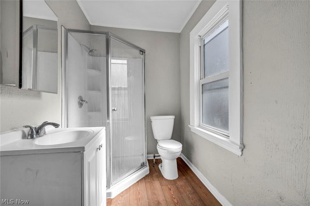 18526 Underwood Avenue, Cleveland, OH 44119