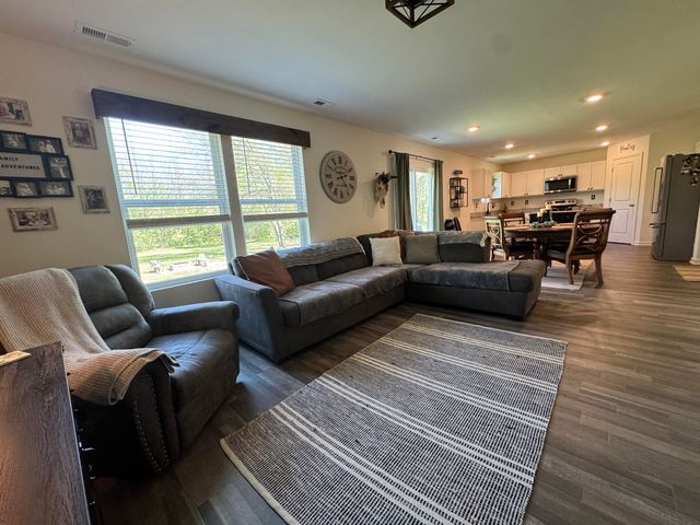 801 Larchmere Road, Kingsford Heights, IN 46346