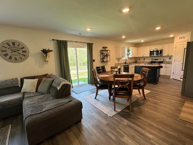 801 Larchmere Road, Kingsford Heights, IN 46346