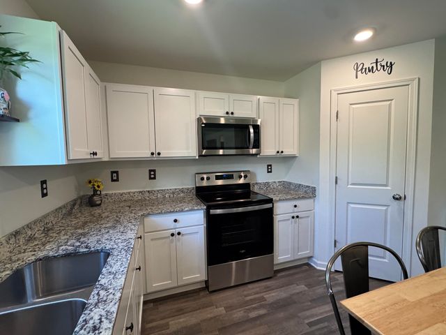 801 Larchmere Road, Kingsford Heights, IN 46346