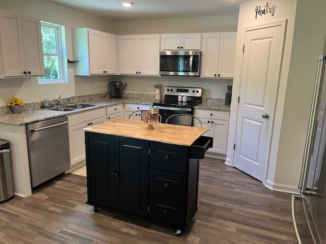 801 Larchmere Road, Kingsford Heights, IN 46346