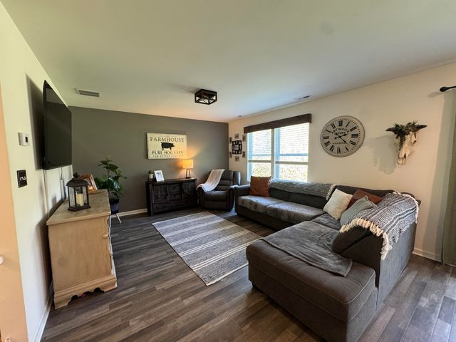 801 Larchmere Road, Kingsford Heights, IN 46346