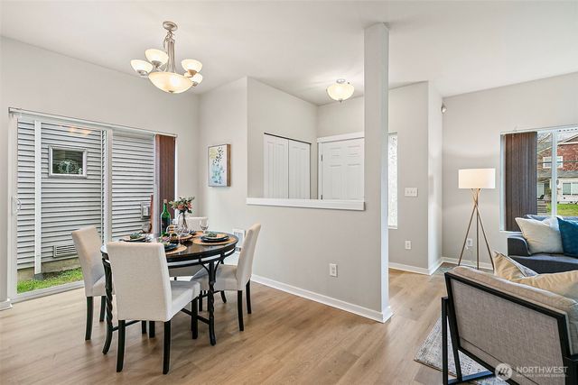 1051 42nd Court NE, Auburn, WA 98002