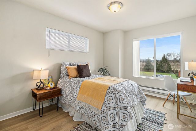 1051 42nd Court NE, Auburn, WA 98002