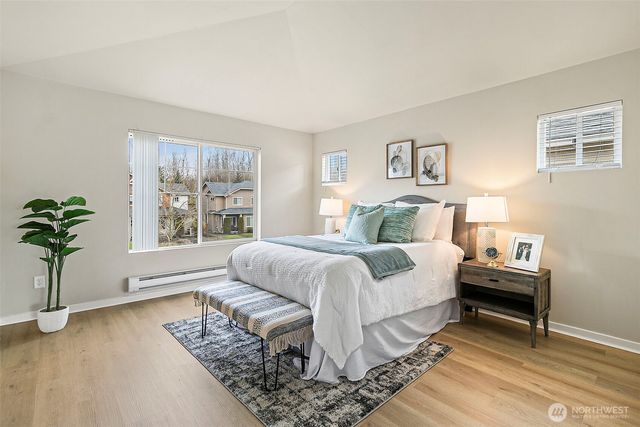 1051 42nd Court NE, Auburn, WA 98002