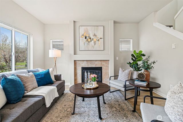 1051 42nd Court NE, Auburn, WA 98002