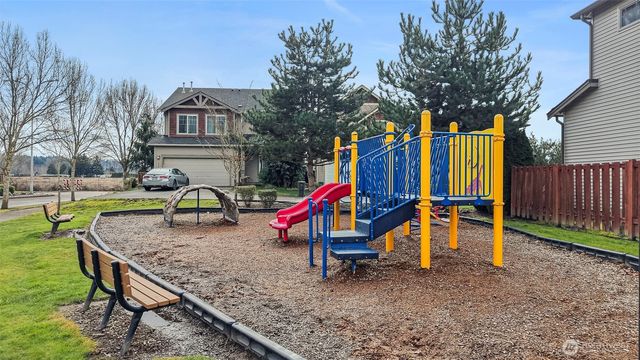 1051 42nd Court NE, Auburn, WA 98002