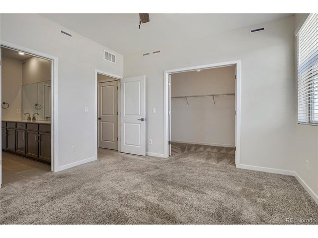 27662 E 1st Ave, Aurora, CO 80018