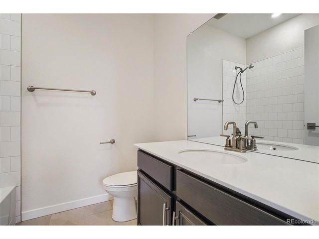 27662 E 1st Ave, Aurora, CO 80018