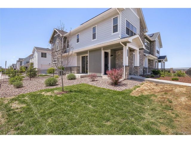 27662 E 1st Ave, Aurora, CO 80018