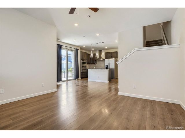 27662 E 1st Ave, Aurora, CO 80018