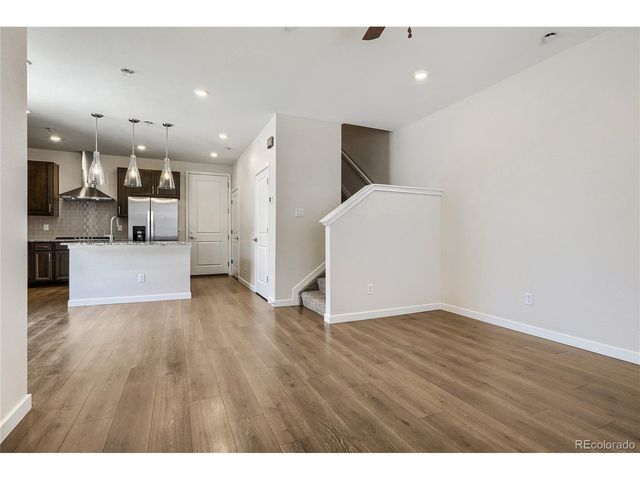 27662 E 1st Ave, Aurora, CO 80018