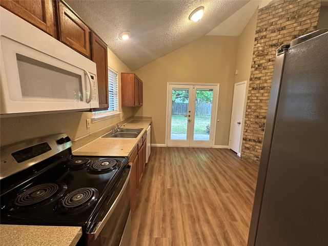6416 Brookhaven Trail, Fort Worth, TX 76133