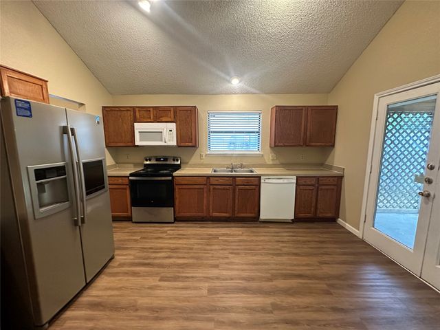 6416 Brookhaven Trail, Fort Worth, TX 76133