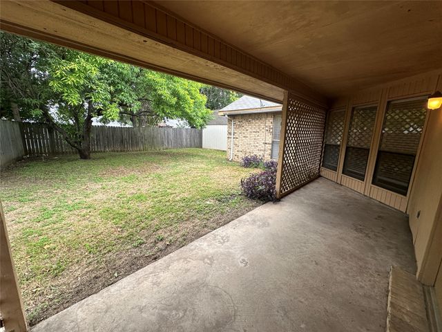 6416 Brookhaven Trail, Fort Worth, TX 76133