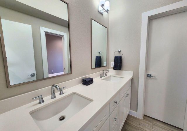 2615 Huntington Creek Lane, Houston, TX 77093