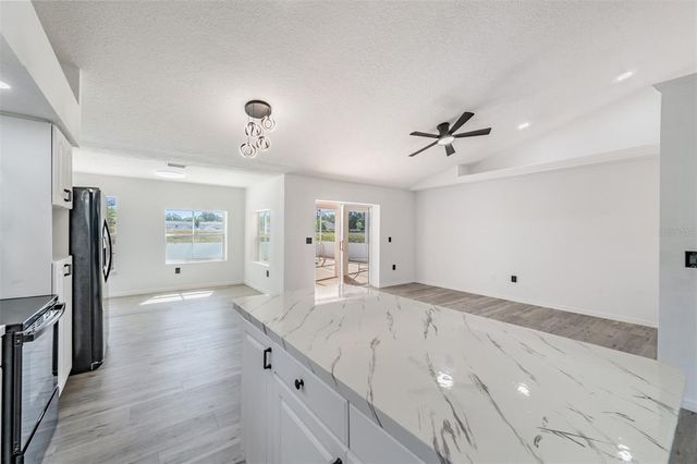 6302 SILVER OAKS DRIVE, Zephyrhills, FL 33542