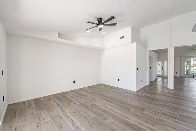 6302 SILVER OAKS DRIVE, Zephyrhills, FL 33542
