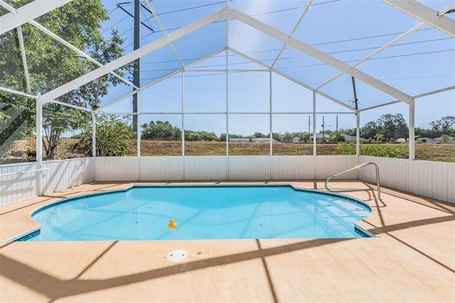 6302 SILVER OAKS DRIVE, Zephyrhills, FL 33542