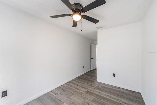 6302 SILVER OAKS DRIVE, Zephyrhills, FL 33542