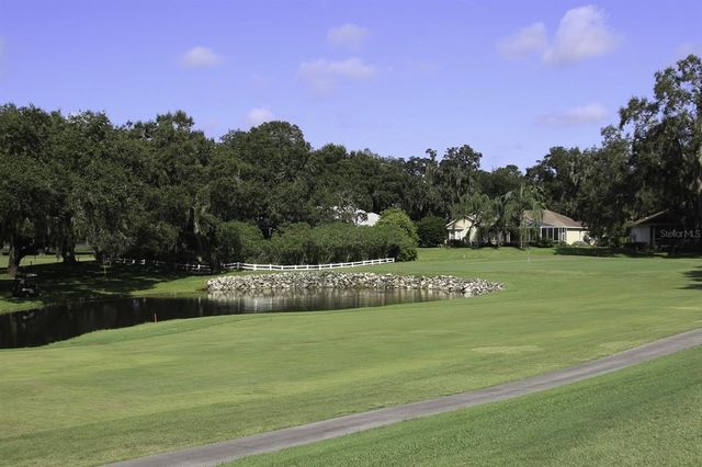 6302 SILVER OAKS DRIVE, Zephyrhills, FL 33542