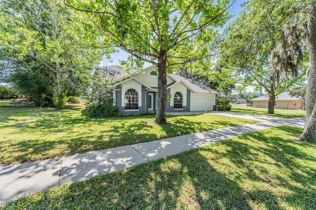 6302 SILVER OAKS DRIVE, Zephyrhills, FL 33542