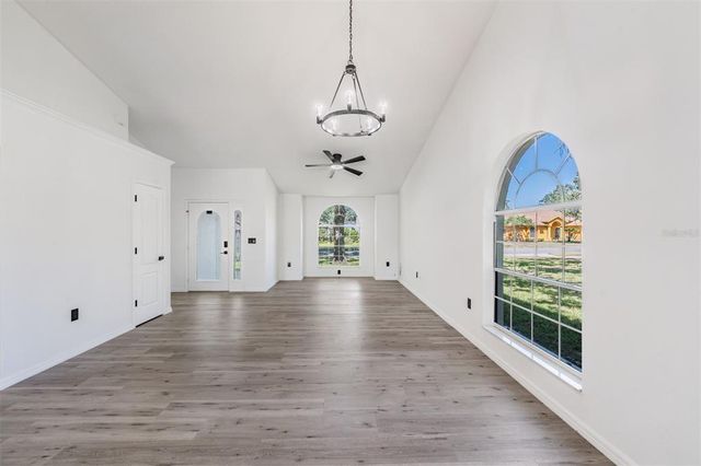 6302 SILVER OAKS DRIVE, Zephyrhills, FL 33542
