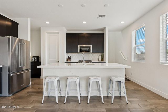 35803 N ZINC Drive, San Tan Valley, AZ 85144