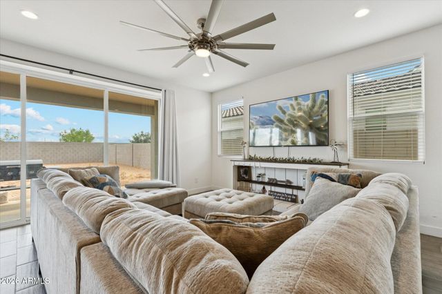 35803 N ZINC Drive, San Tan Valley, AZ 85144