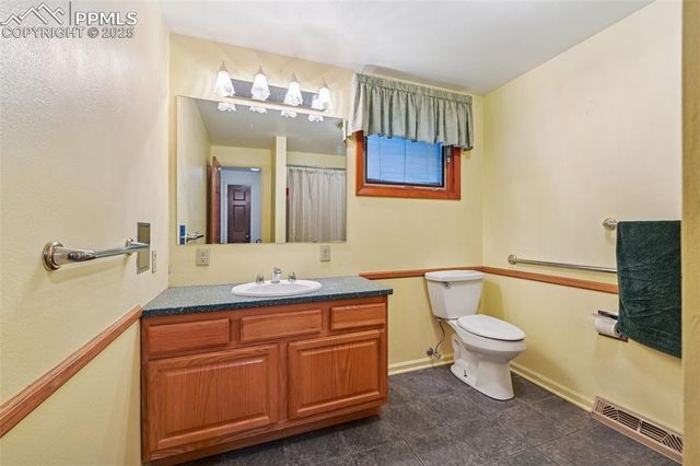 7424 Bell Drive, Colorado Springs, CO 80920