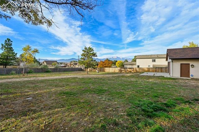 7424 Bell Drive, Colorado Springs, CO 80920