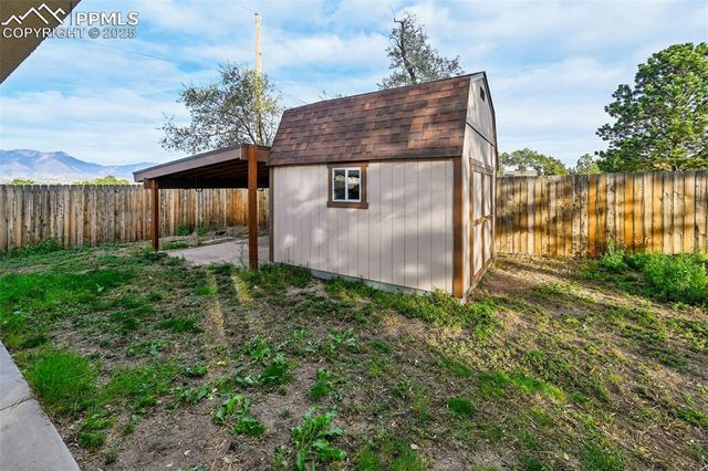 7424 Bell Drive, Colorado Springs, CO 80920