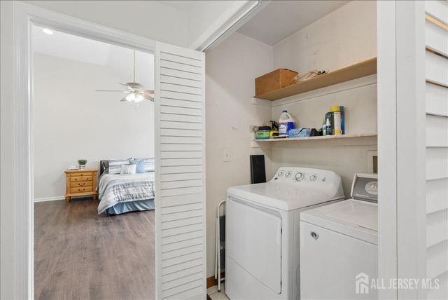 45 Walnut Street, Edison, NJ 08817