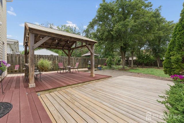 45 Walnut Street, Edison, NJ 08817