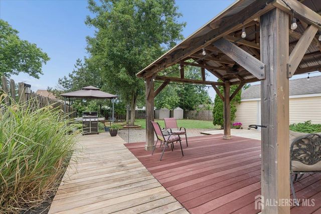 45 Walnut Street, Edison, NJ 08817