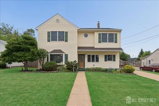 45 Walnut Street, Edison, NJ 08817