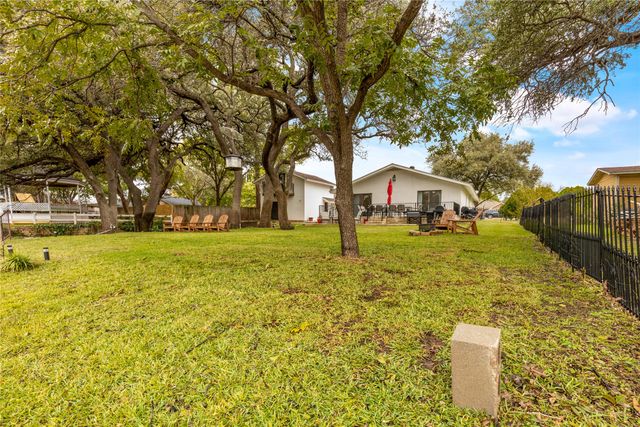 301 Granada Calle Street, Granbury, TX 76049