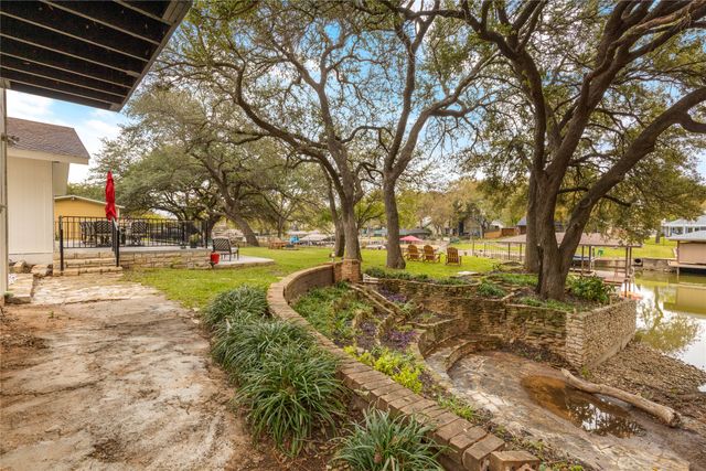 301 Granada Calle Street, Granbury, TX 76049