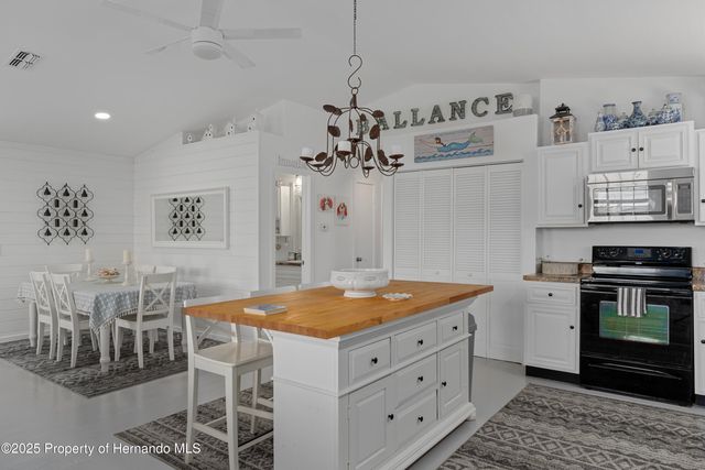 3216 Sea Grape Drive, Hernando Beach, FL 34607