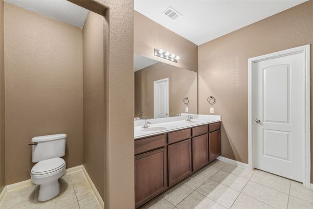137 Kennedy Drive, Venus, TX 76084
