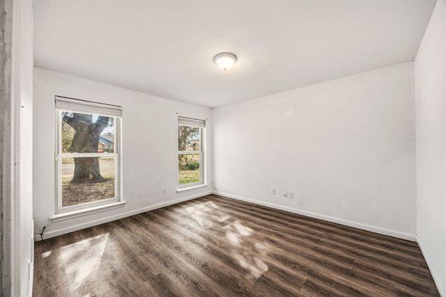 211 Willowwood Place, Duncanville, TX 75116