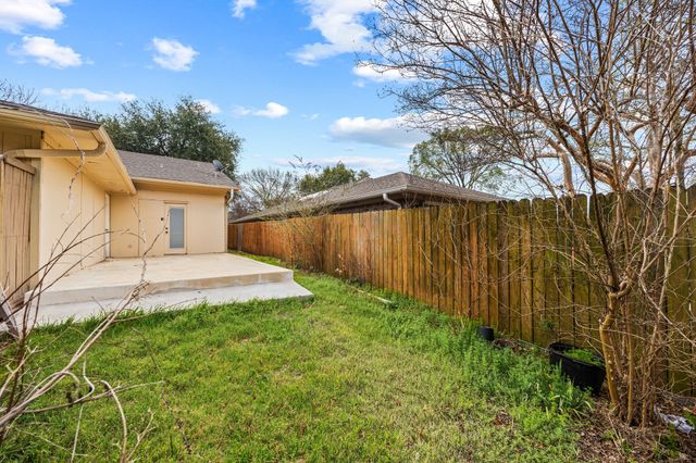 211 Willowwood Place, Duncanville, TX 75116